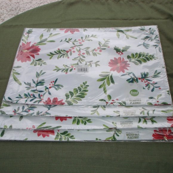 Food Network SET of 4 FABRIC PLACEMATS White Christmas Holly & Pine Poinsettia - Picture 11 of 11